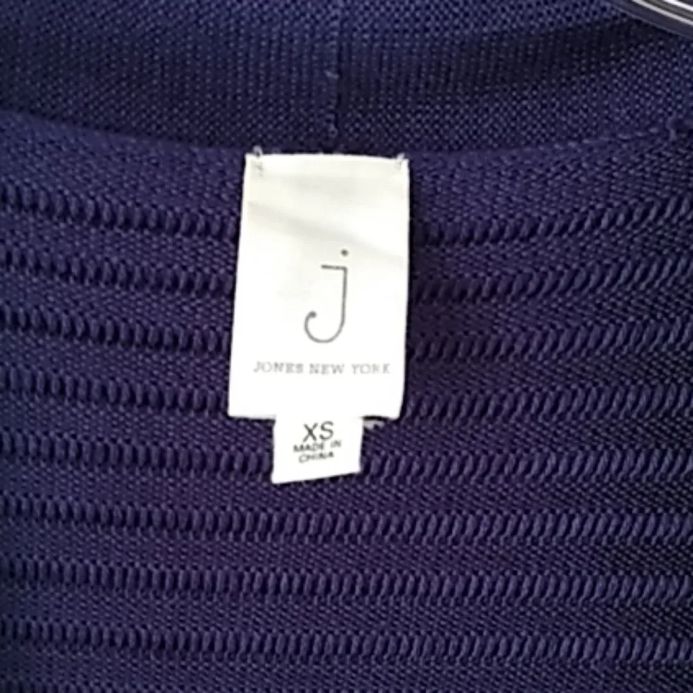 Jones New‎ York purple cardigan size xs